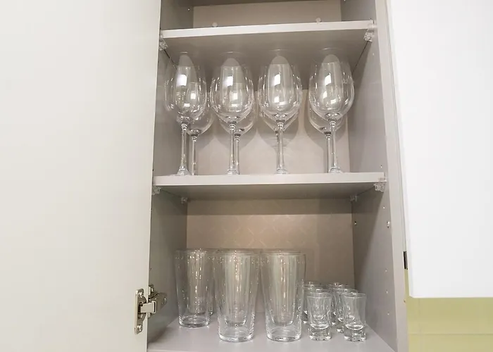 신축3룸,욕실2개,무료주차,역5분,최대8인,가족,단체추천,엘리베이터,동대문15분,명동25분 *